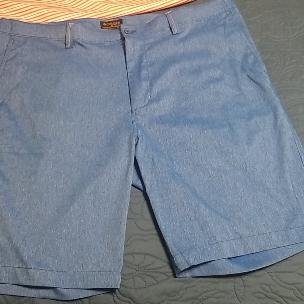 NWOT Mens Columbia Omni Wick Shorts